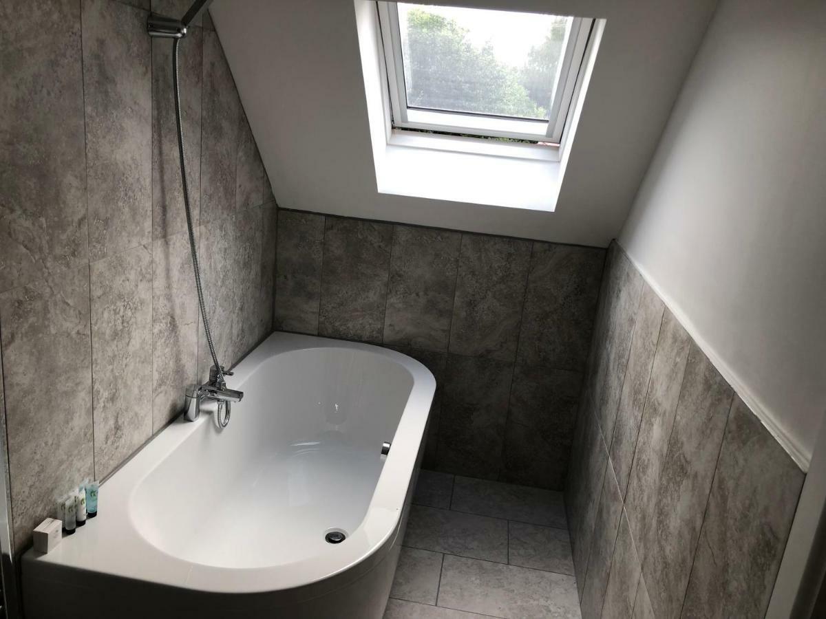 Hamilton Arms Suites Midhurst Eksteriør bilde
